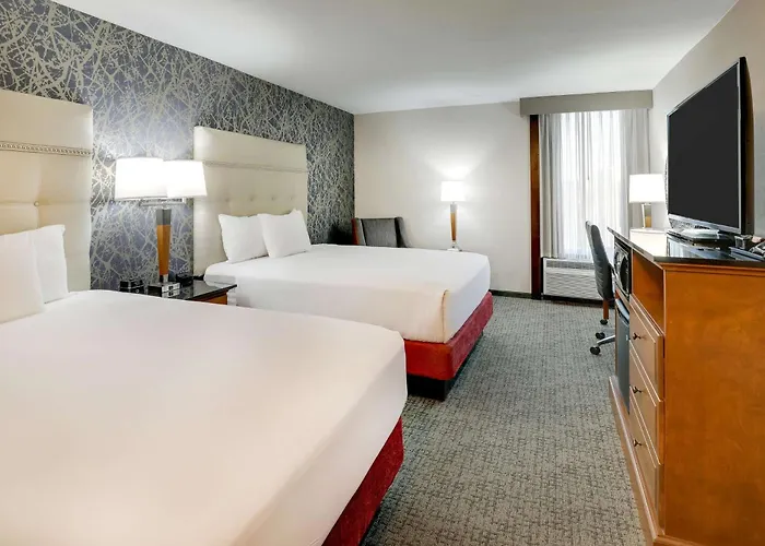 Drury & Hotel