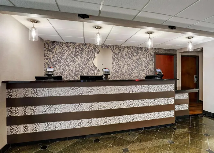 Drury & Hotel 3*