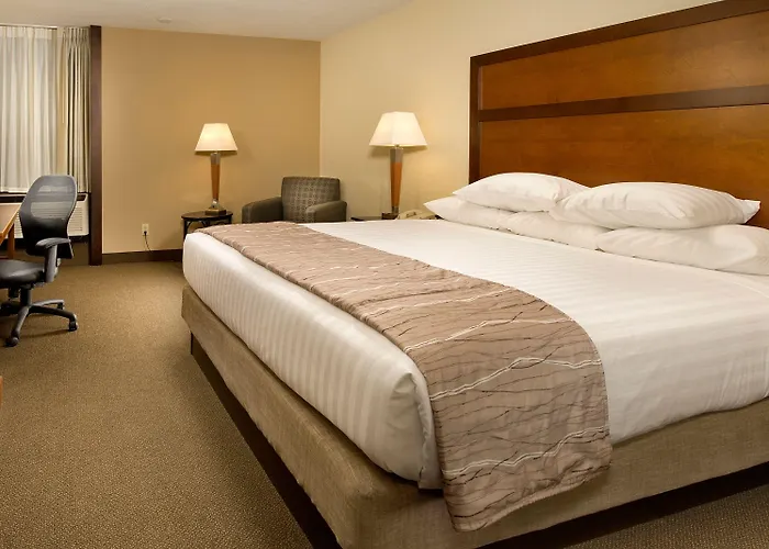 Drury & Hotel