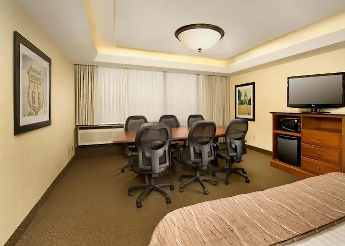 Drury & Hotel